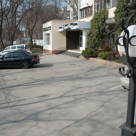 Bilyj Rojal Hotell Zaporizhia Eksteriør bilde