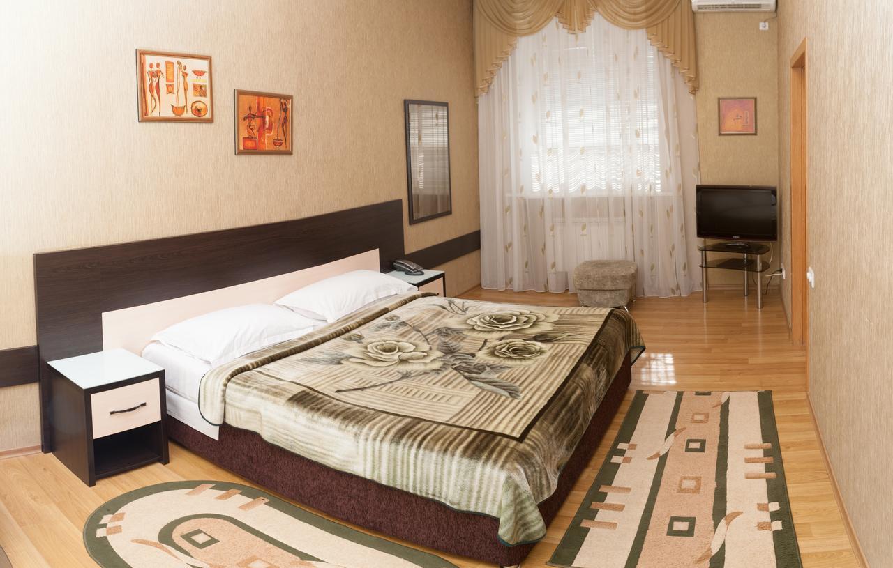 Bilyj Rojal Hotell Zaporizhia Eksteriør bilde