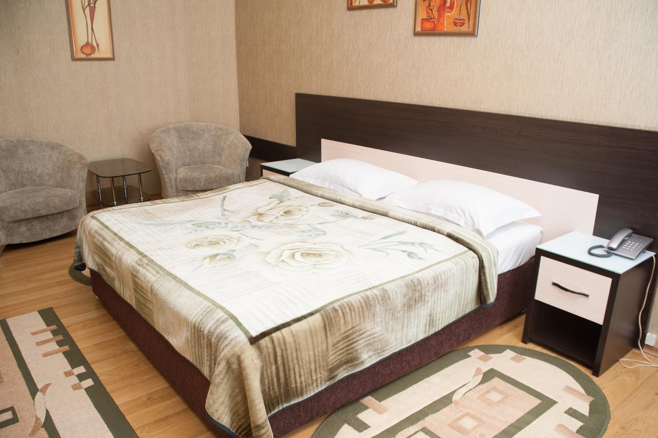 Bilyj Rojal Hotell Zaporizhia Eksteriør bilde