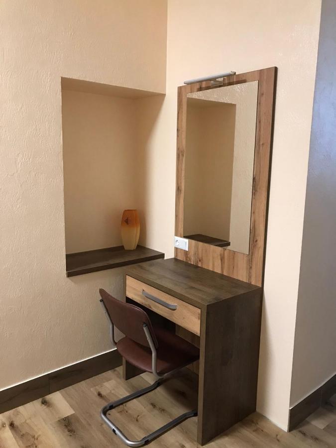 Bilyj Rojal Hotell Zaporizhia Eksteriør bilde