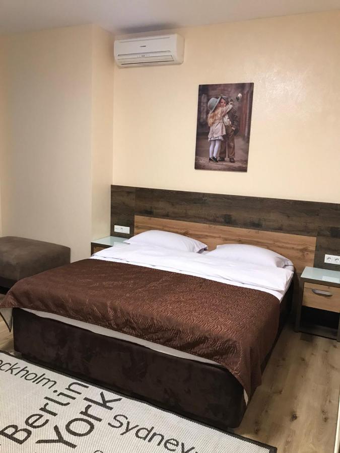 Bilyj Rojal Hotell Zaporizhia Eksteriør bilde